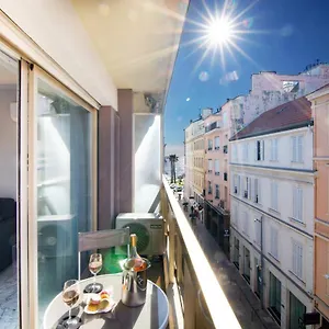 https://near-croisette-4-star-studio-seaview.fr-provencehotel.com