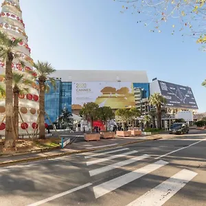 https://luxury-apartment-150m-to-palais-des-festivals.fr-provencehotel.com