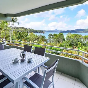https://beach-front-lagoon-lodge-apartments.queenslandhotels.net