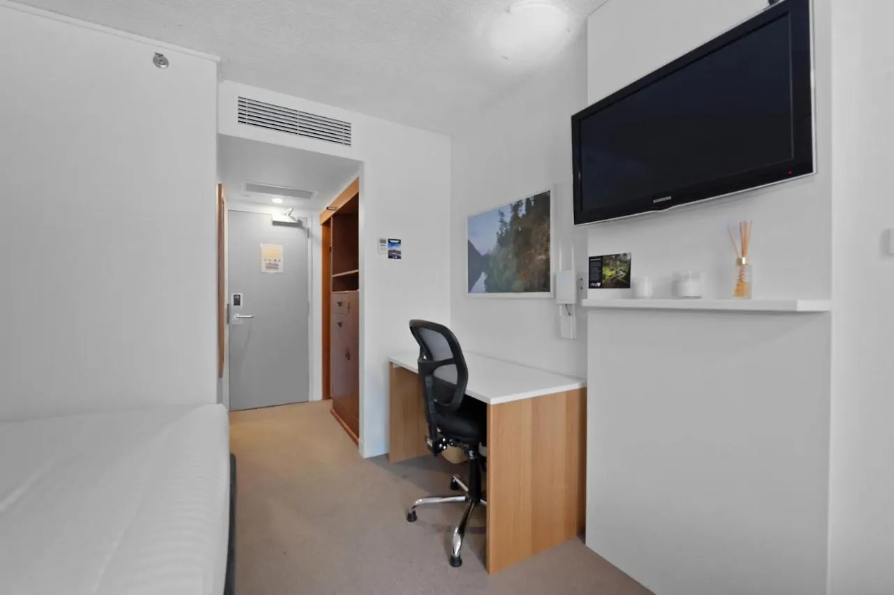 Allurity Hotel Hobart 4*,