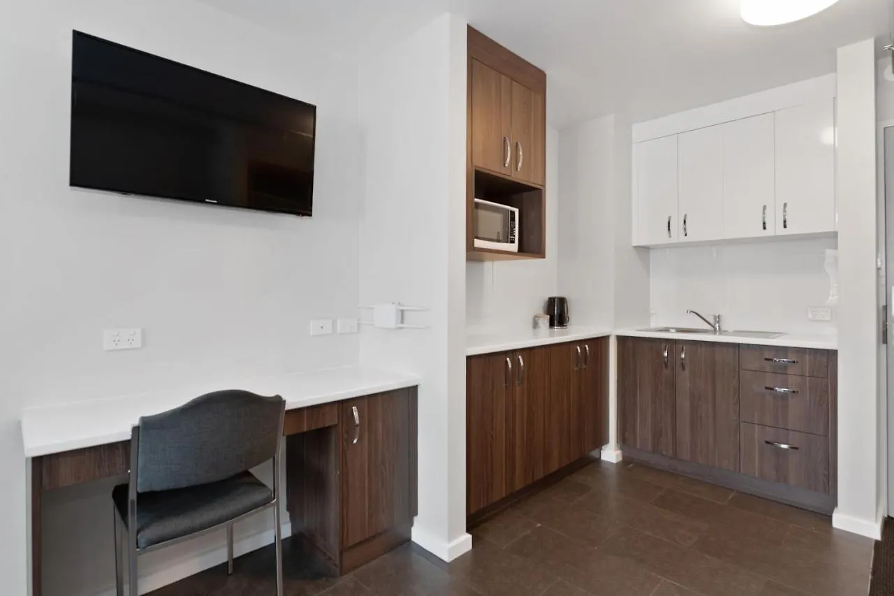 Allurity Hotel Hobart 4*,